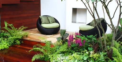 jardin-de-ville-zen-salon-jardin-confortable